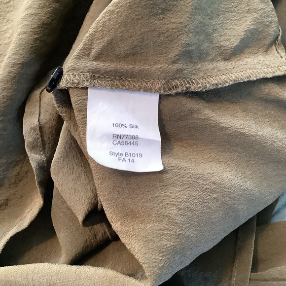 Madewell Longsleeve Olive Silk Blouse XSmall - Picture 5 of 5